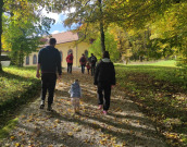 Trajnostno naravnan pohod  ''Ob poti in cesti še ptica lahko gnezdi'' 8.11.2025