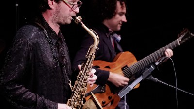David Mozetič Trio / Goriški virtuozni saksofonist in flavtist s svežo avtorsko glasbo David Mozetič Trio / Goriški virtuozni saksofonist in flavtist s svežo avtorsko glasbo