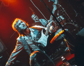 Julijan Erič & Friends / Power trio z nepopustljivo energijo in avtorsko glasbo v Hendrix slogu.