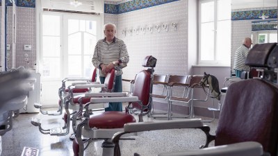 Poznaš Postojno? Po poteh Janka Ozbiča z lokalnim vodnikom Andrejem Rijavcem